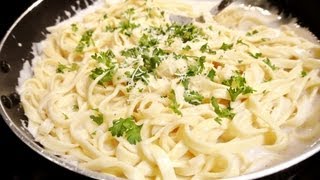 Receta Salsa Alfredo para Pasta [upl. by Imaon]