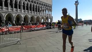 Maratona di Venezia 2014 Piazza San MarcoVenice Marathon 2014 [upl. by Zetnwahs998]