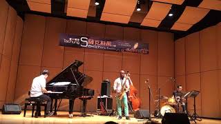 2016 Taichung Saxophone Competition winner Tivon Pennicott  Star Dust [upl. by Noillid]