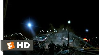 Cloverfield 29 Movie CLIP  Brooklyn Bridge Collapse 2008 HD [upl. by Yrrehs]