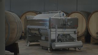 Pneumatic wine press with inert atmosphere I SRAML VP21i Pneumatic Grape Press [upl. by Llevrac]