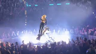 quotAtemlosquot Helene Fischer live in Hamburg Barclays Arena [upl. by Hardigg]