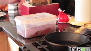 How to Make the Perfect Steak with Cast Iron Skillet and 4pc Marinade Set [upl. by Herold265]