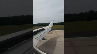 American E175 Landing at Miami international airportKMIA landing aviation [upl. by Isabea]