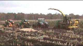 Maïs 2011  John Deere 7800 met dubbellucht vastgereden  Tractors met kippers vast  Extreme wet [upl. by Trill]