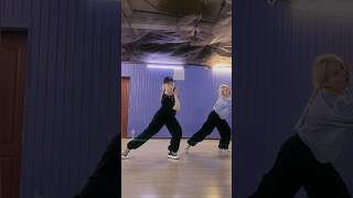 Ateez answer ateez atiny ateezcover ateezworldtour2022 ateezcomeback bouncychallenge kpop [upl. by Zebe]