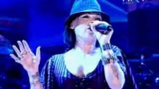 Pink  Whats Up Live Golden Stag Festival 23072004 [upl. by Bramwell]