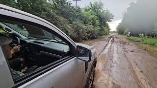 FORD RANGER 20 2024 4x4 en el barro [upl. by Kenji755]