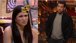 Bigg Boss 17 Weekend Ka Vaar Salman Khan Bashes Mannara Chopra For Playing With Munawars Emotions [upl. by Naginnarb]