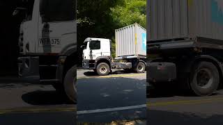 sectorcañadas KM70 vía Ibagué Cajamarca saludos al gremio transportista parati kenworth [upl. by Eirelav]