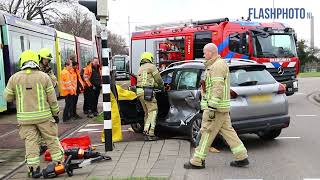 Tram botst op auto  Rotterdamsedijk Schiedam [upl. by Llenor]