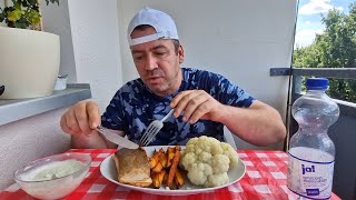 Gebratenes Lachsfilet mit Blumenkohl und Süßkartoffeln aus dem Ofen VLOG [upl. by Aloeda318]