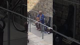 Busker singing Hallelujah in Hull 782022￼ [upl. by Nolahc]