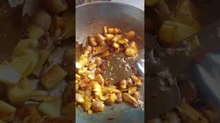 দুপুরে রান্না কীভাবে আমরা করি Bengal cooking crecipe [upl. by Naxor966]