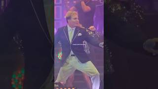 Así baila CRISTIAN CASTRO quotEs mejor asíquot 😎 México  2024 [upl. by Aronel141]