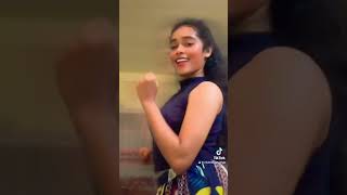 Kiri Kiri bole 🙃 kirikiribole foryou dance tiktok chamelilavanga girl dance funkydirt [upl. by Nali159]