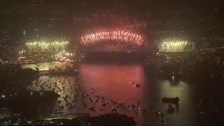 Australia recibe ya su año 2023 con fuegos artificiales [upl. by Bowes]