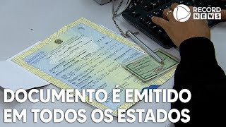 Nova carteira de identidade passa a ser emitida em todos os estados [upl. by Kerrison798]