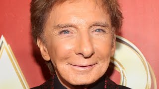 Barry Manilow Is Horrifyingly Unrecognizable At Tree Lighting [upl. by Herod]