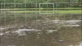 A Sant’Eustachio allenamenti in strada il campo di calcio si trasforma in una piscina di fango [upl. by Cote]