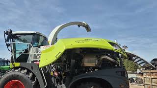 Claas JAGUAR 950 Allrad [upl. by Yltsew]