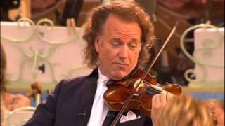 André Rieu  Entry March  Einzugsmarsch Schonbrunn Palace Vienna 2006 [upl. by Erodroeht]