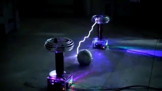 Tesla Coil Sparks Canon SX500IS Vs Canon 6D FullFrame [upl. by Lectra]