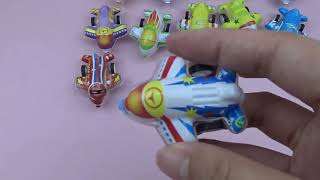 205004 Pull Back Cartoon Planes toys capsuletoys vendingmachinetoys capsule capsulas [upl. by Chaney892]