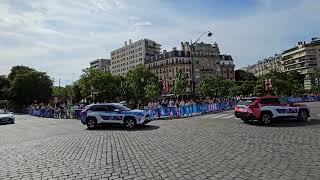 Finale de Cyclisme sur route femme  JO 2024  Place dItalie Paris 040824 [upl. by Tomasina785]