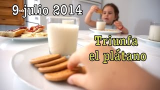 Bebé 5 meses primer sabor diferente 9 julio VLOGS DIARIOS VERANO 2014 [upl. by Acinomad140]