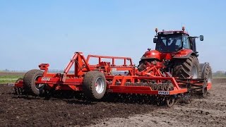 Bouwland tot 30 cm lostrekken met CASE IH Magnum 370 cvx [upl. by Ahsinam192]