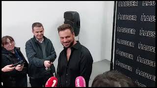 STJEPAN HAUSER O JELENI ROZGA I PUBLICI  JA SAM TU DA SVIRAM ZA LJUDE  Paparazzo  Lutajuca Kamera [upl. by Leoj504]