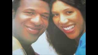 Womack amp Womack  Baby im scared of you 1983 [upl. by Erelia]