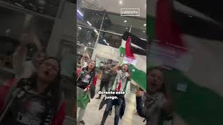 Con banderas de Palestina fue recibido el club Palestino de Chile en su arribo a Bogotá [upl. by Muffin]