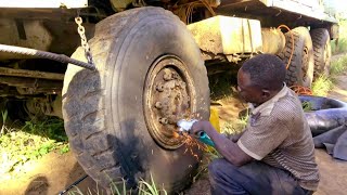 South Sudan the Castaways of the White Nile  Deadliest Journeys [upl. by Grant]