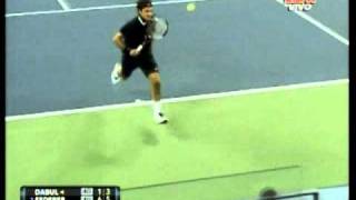 Roger Federer tweener US Open 2010 [upl. by Anelrahs593]