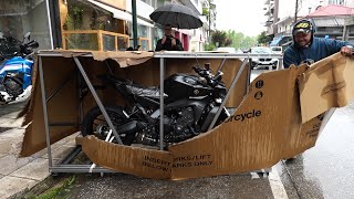 unboxing YAMAHA MT09 new 2024 black color [upl. by Minny]