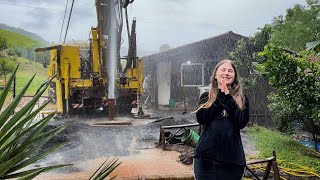 PERFURAÇÃO POÇO ARTESIANO AQUÍFERO GUARANI  POÇO JORRANDO ÁGUA SEM BOMBA [upl. by Netty23]