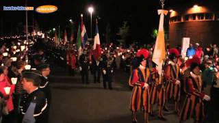 Procession aux flambaux Pélerinage militaire Lourdes [upl. by Strephon]