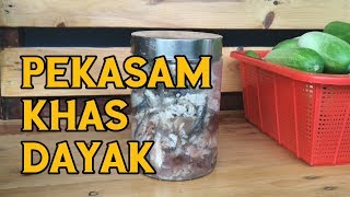 MEMBUAT DAN MEMASAK PEKASAM IKAN KHAS KALIMANTAN [upl. by Hanni667]