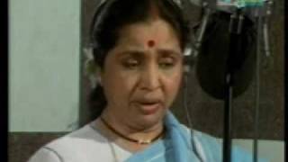 Asha Bhosle  Marathi Live  jiwalaga kadhi re yeshil too [upl. by Dihsar569]