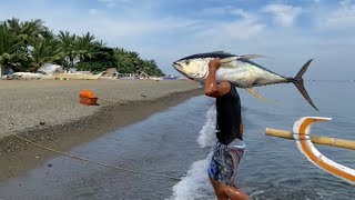 Magagandang klase nanaman ng tuna ang nahuli ng maliit na bangkang ito fishing trending [upl. by Cleavland]