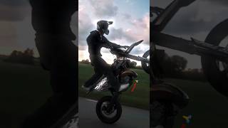 Wheeling stunt Ktm exc 250 wheeling stunt stunts ktm ktmexc motorcycle biker motovlog moto [upl. by Merp]