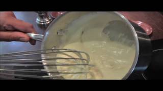 Sauce Bechamel  Recette Inratable en 2 mins [upl. by Raphaela]