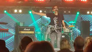 Russ Ballard  quotHold Your Head Upquot live at HRH Prog Rock Great Yarmouth Friday 101123 [upl. by Anelrats]