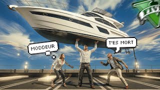 BALANCER DES BATEAUX SUR LES JOUEURS 😠 TROLL GTA RP 17 [upl. by Ailatan654]