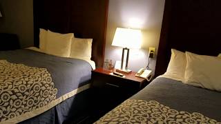 Days Inn Grand Island Room Tour [upl. by Ibbie]