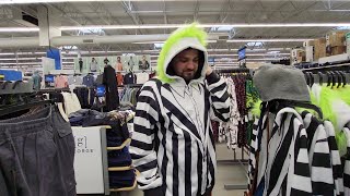 HALLOWEEN FANS  ROBBIE TRIES ON BEETLEJUICE ZIP UP JACKET amp HOOD WITH GREEN FUR  WALMART FUN [upl. by Saisoj990]