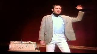 Here I come to save the day  Andy Kaufman Short clip [upl. by Les929]