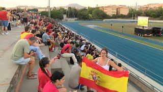 Mil terrassencs embogeixen a Can Jofresa per la classificació dEspanya per a la final de lEurocopa [upl. by Einon]